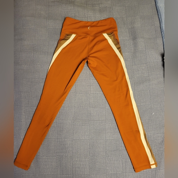 Zyia Compression Leggings - Picture 4 of 5